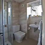 The White Lion Otel