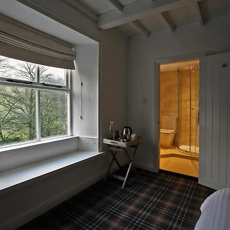 The White Lion 4*