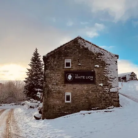 The White Lion Hotel 4*