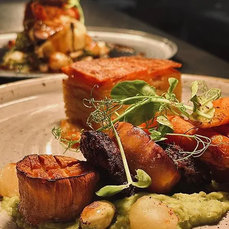 The White Lion Hotel 4*