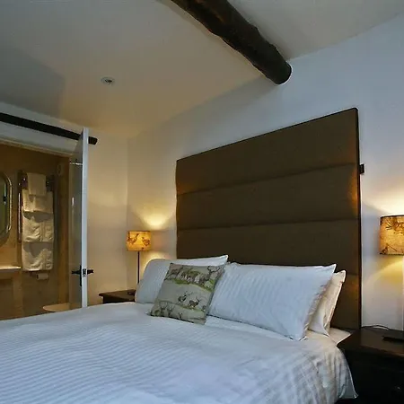 The White Lion Hotel