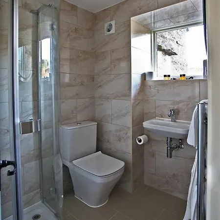 The White Lion Hotel