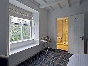 Hotel The White Lion 4*